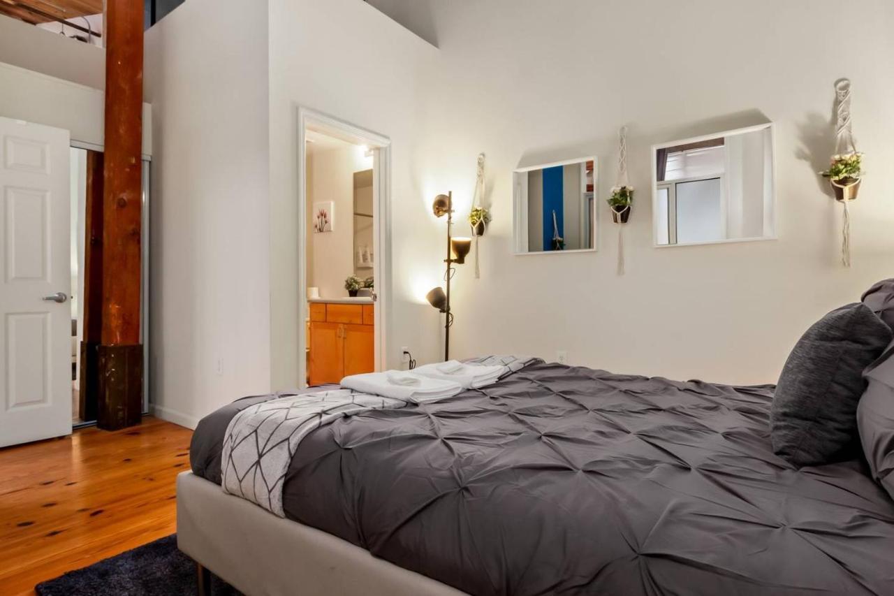 Appartement Trifecta Historic Brick 2Br Getaway Superhost à Durham Extérieur photo