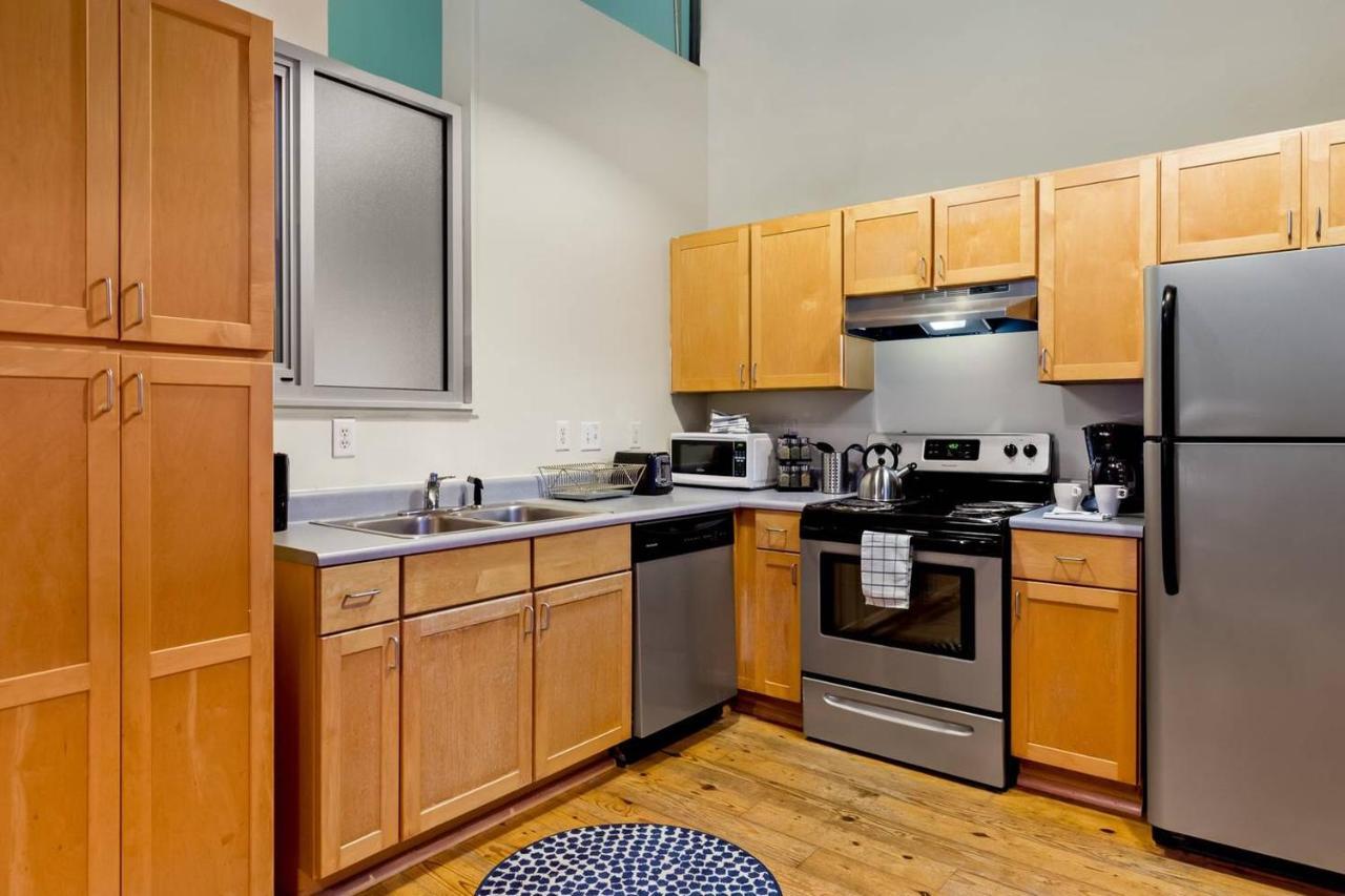 Appartement Trifecta Historic Brick 2Br Getaway Superhost à Durham Extérieur photo